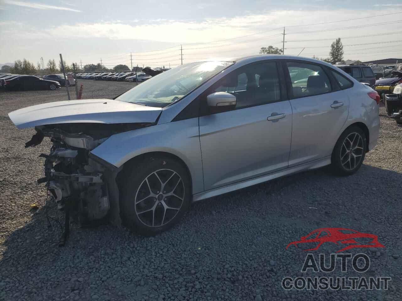 FORD FOCUS 2015 - 1FADP3F23FL300930