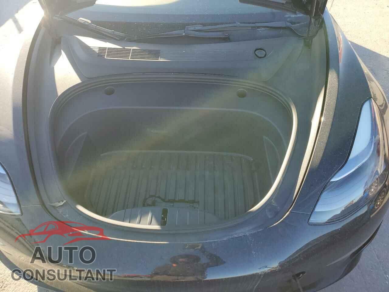 TESLA MODEL 3 2023 - 5YJ3E1EA3PF454129