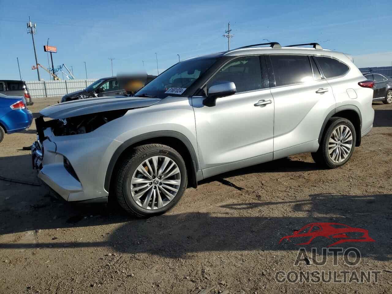 TOYOTA HIGHLANDER 2022 - 5TDFZRBH2NS165401