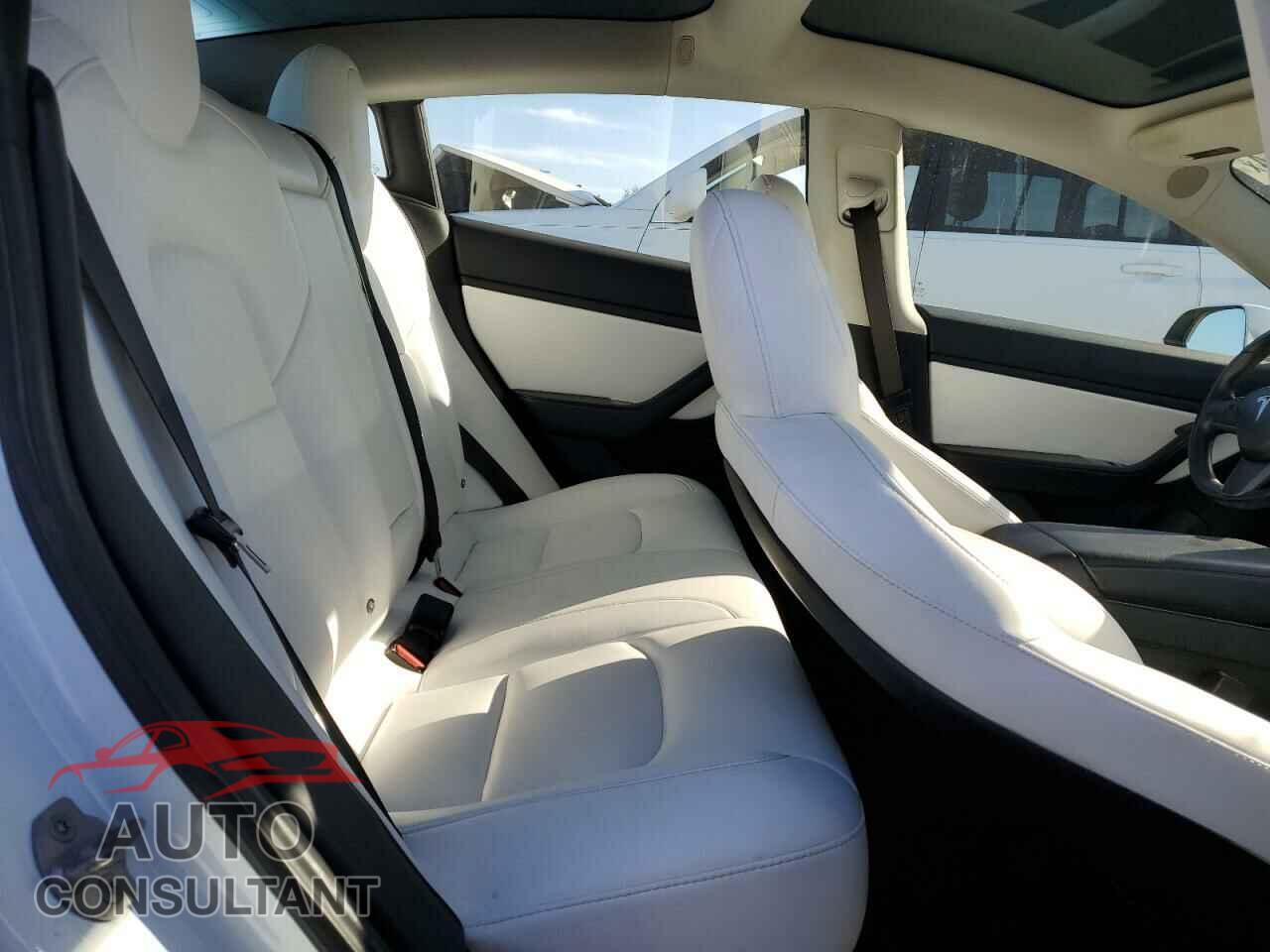 TESLA MODEL 3 2018 - 5YJ3E1EB3JF074949