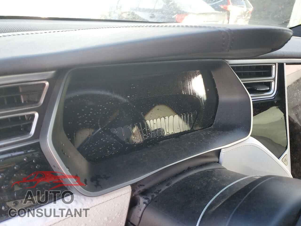 TESLA MODEL X 2016 - 5YJXCAE25GF022402