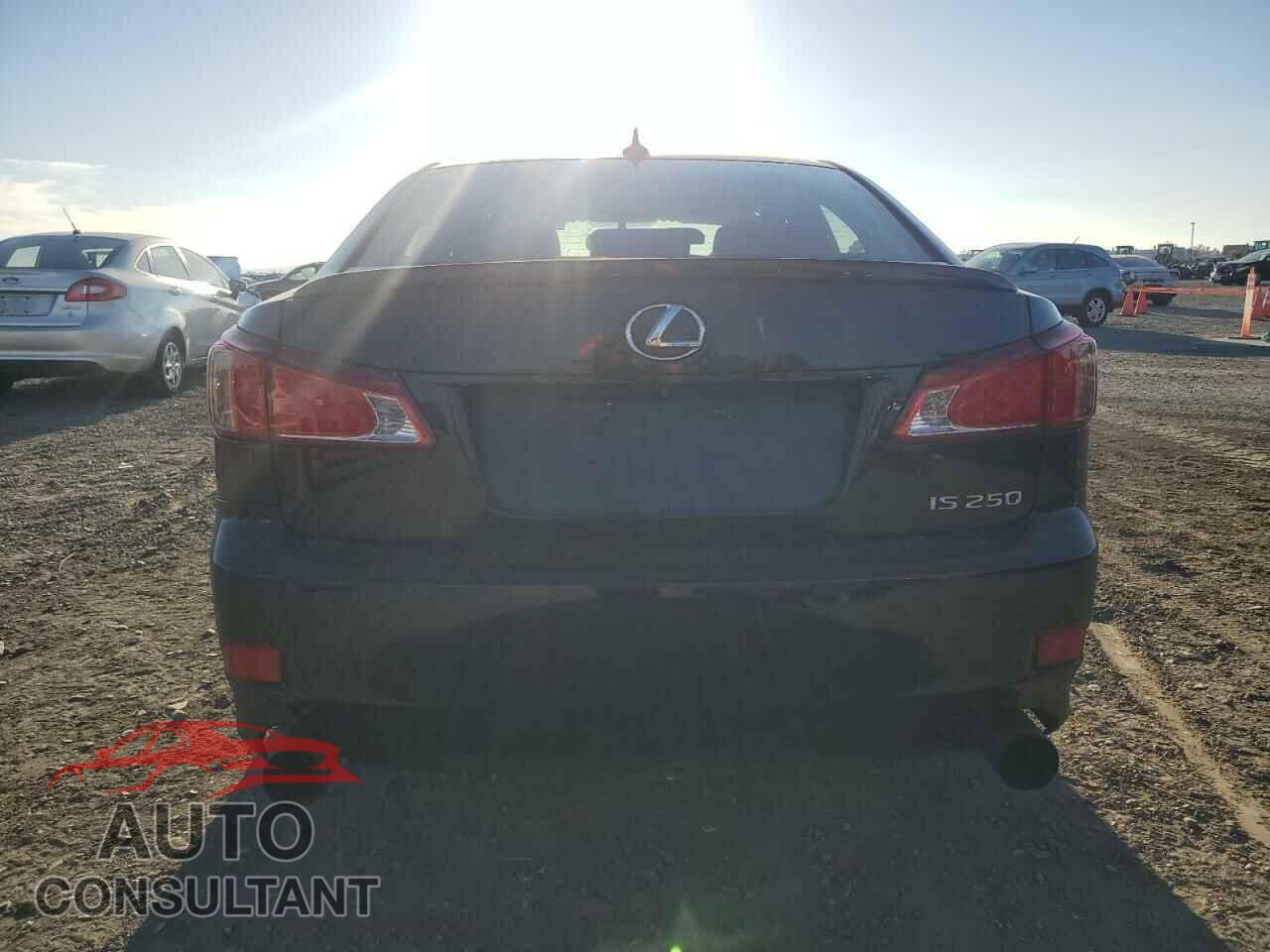 LEXUS IS 2011 - JTHBF5C22B5140881