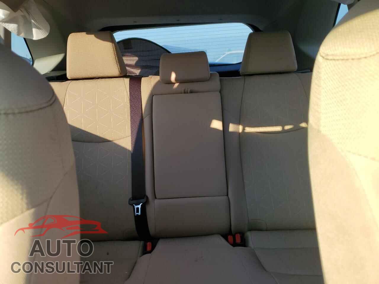 TOYOTA RAV4 2019 - JTMP1RFV6KD023247