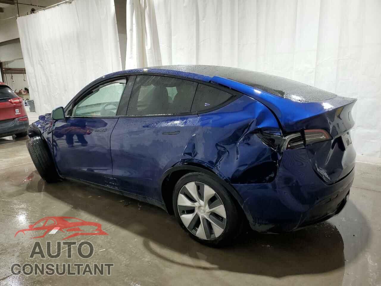 TESLA MODEL Y 2021 - 5YJYGDEE4MF297811