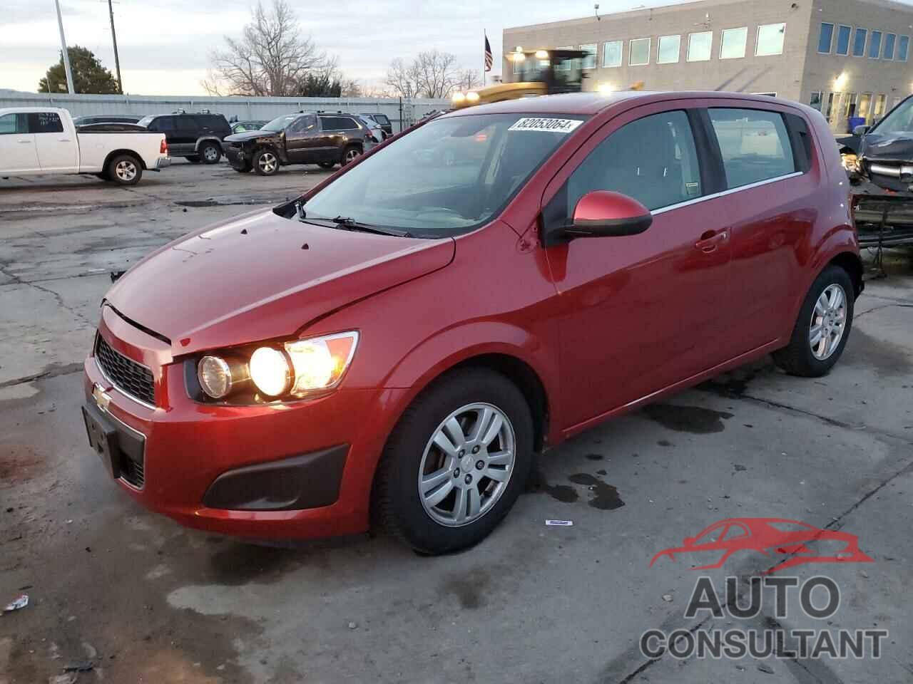 CHEVROLET SONIC 2013 - 1G1JC6SH0D4127484