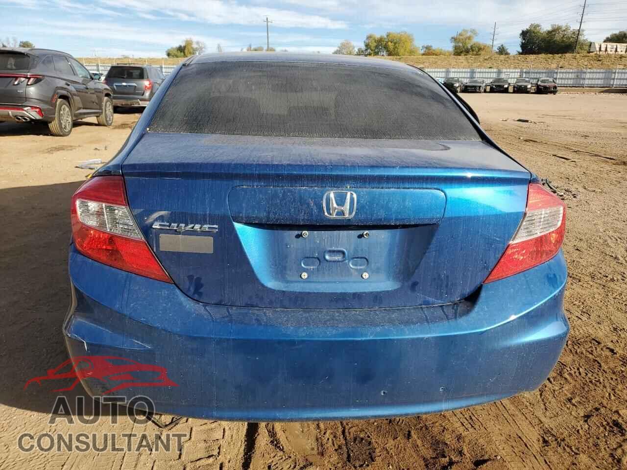 HONDA CIVIC 2012 - 2HGFB2F88CH505671