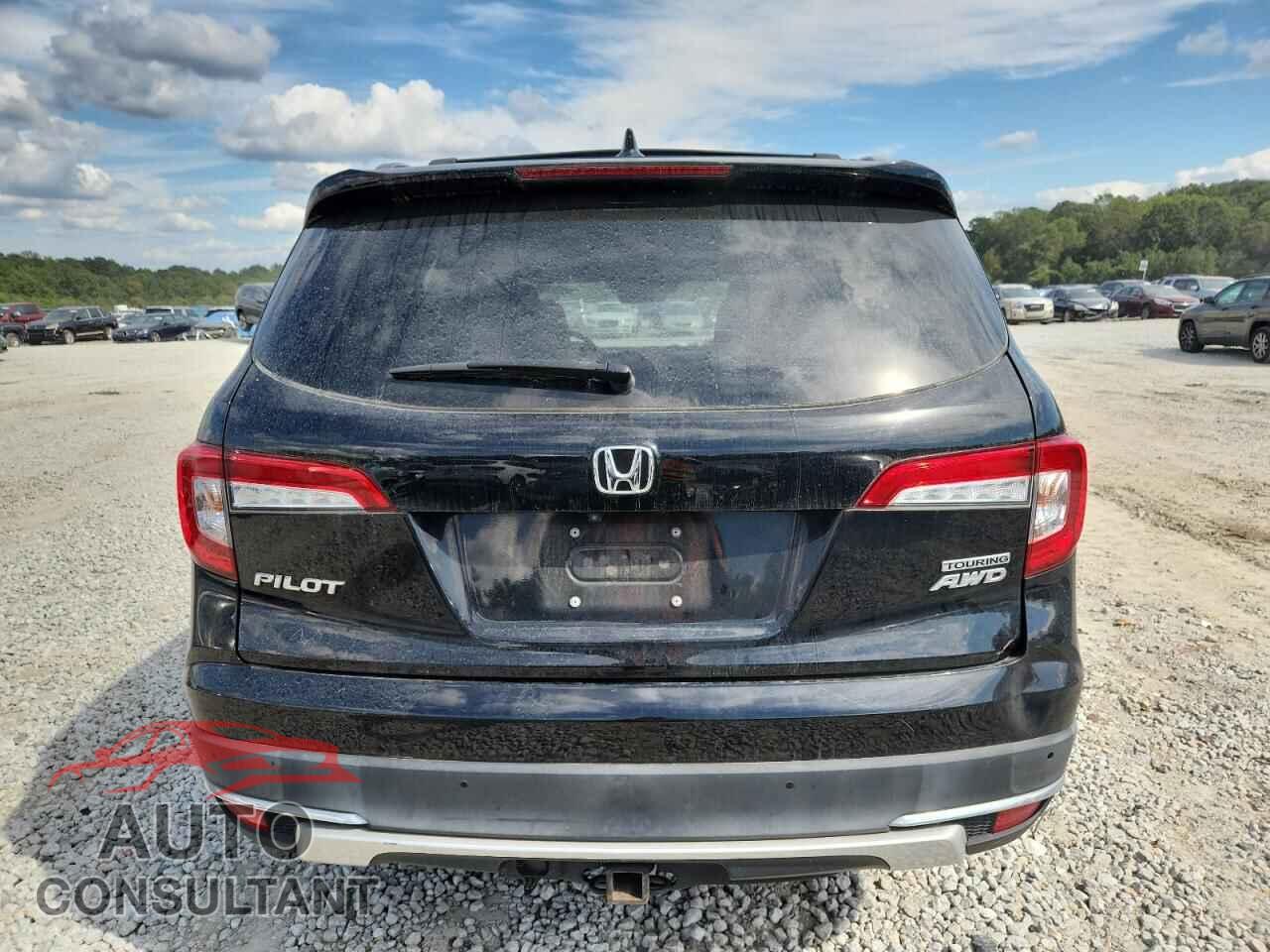 HONDA PILOT 2021 - 5FNYF6H69MB059200