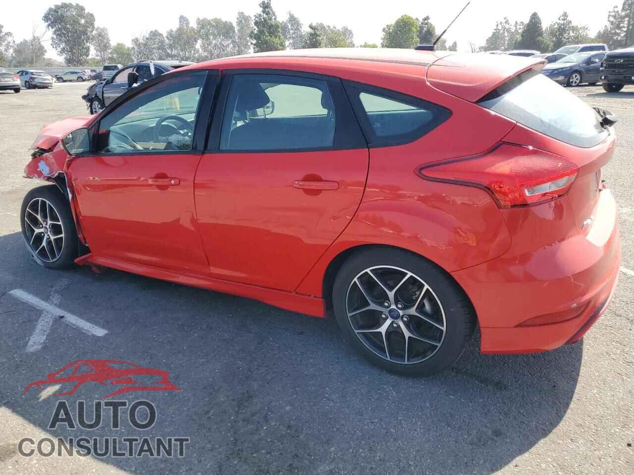 FORD FOCUS 2015 - 1FADP3K28FL261791
