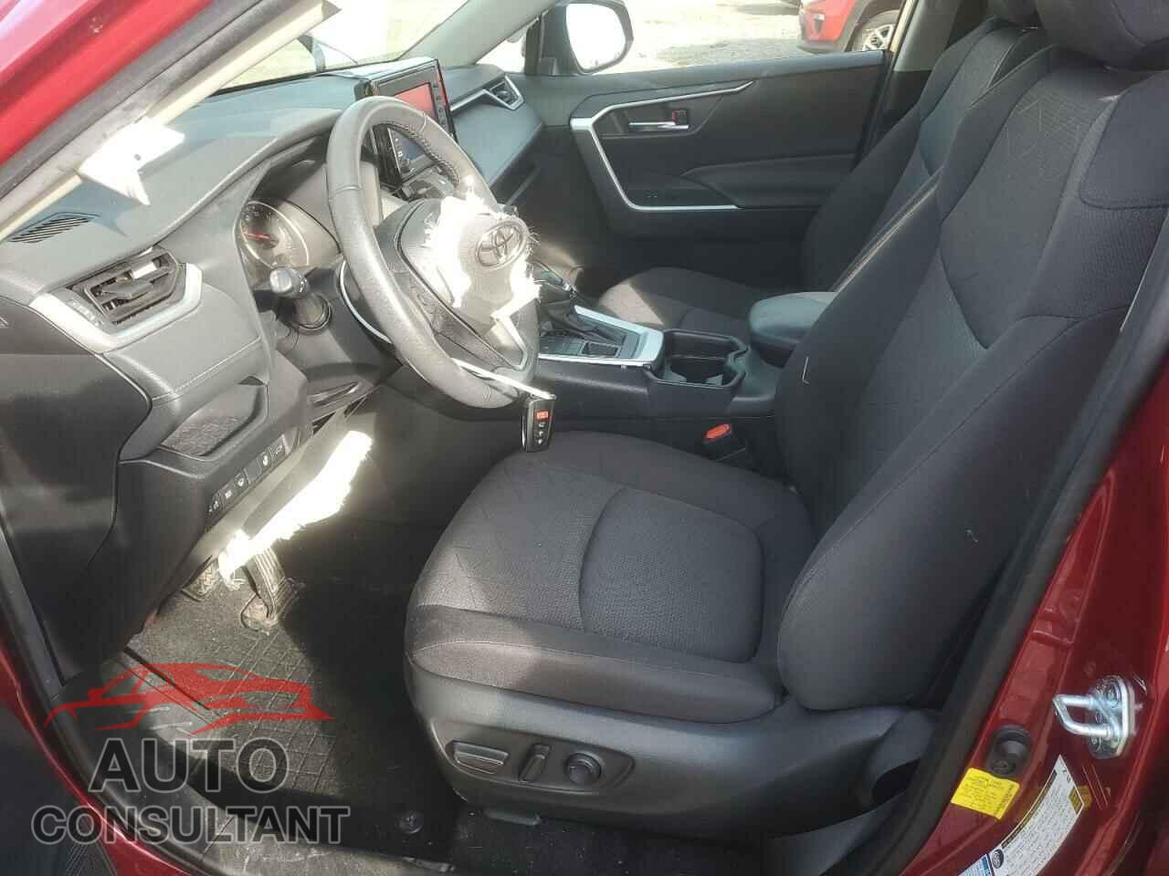 TOYOTA RAV4 2021 - JTMP1RFV9MD076690