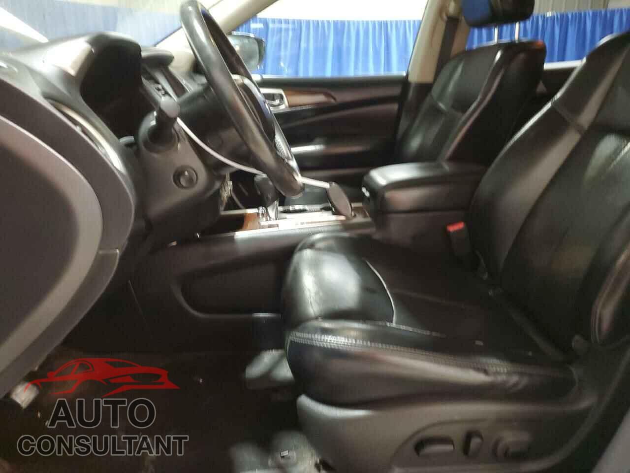 NISSAN PATHFINDER 2017 - 5N1DR2MM1HC614108