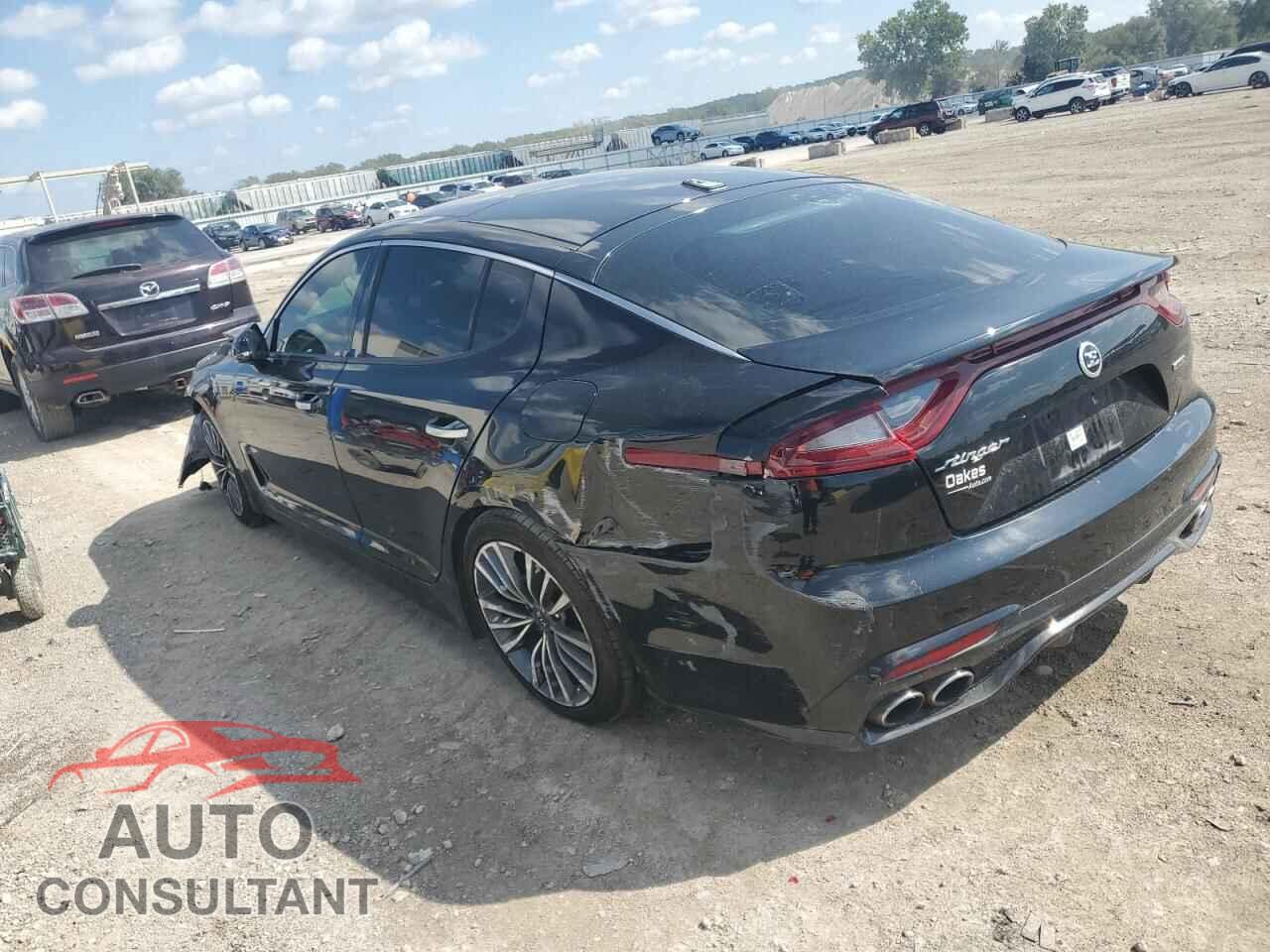 KIA STINGER 2018 - KNAE25LA3J6012429