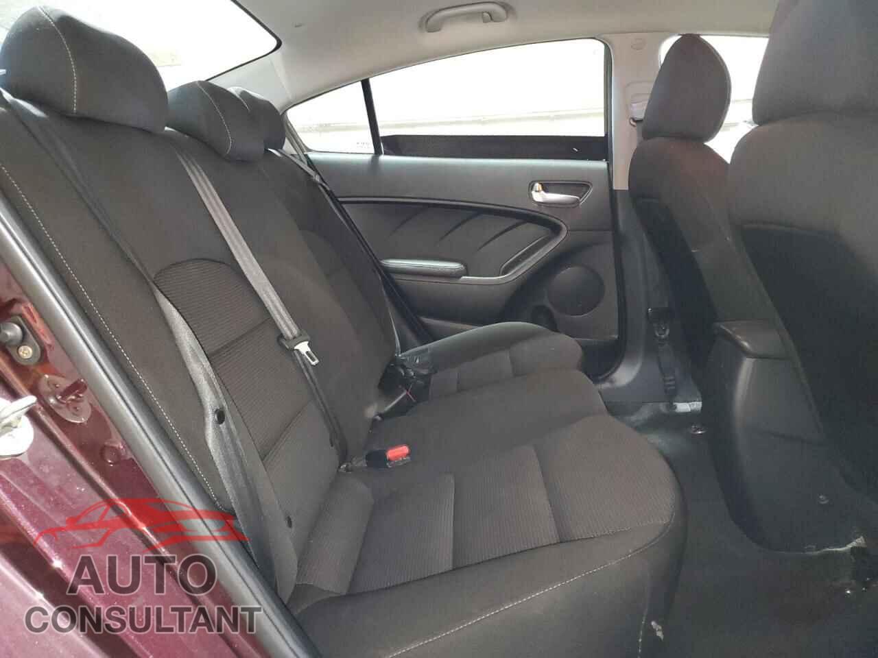 KIA FORTE 2017 - 3KPFK4A79HE043908