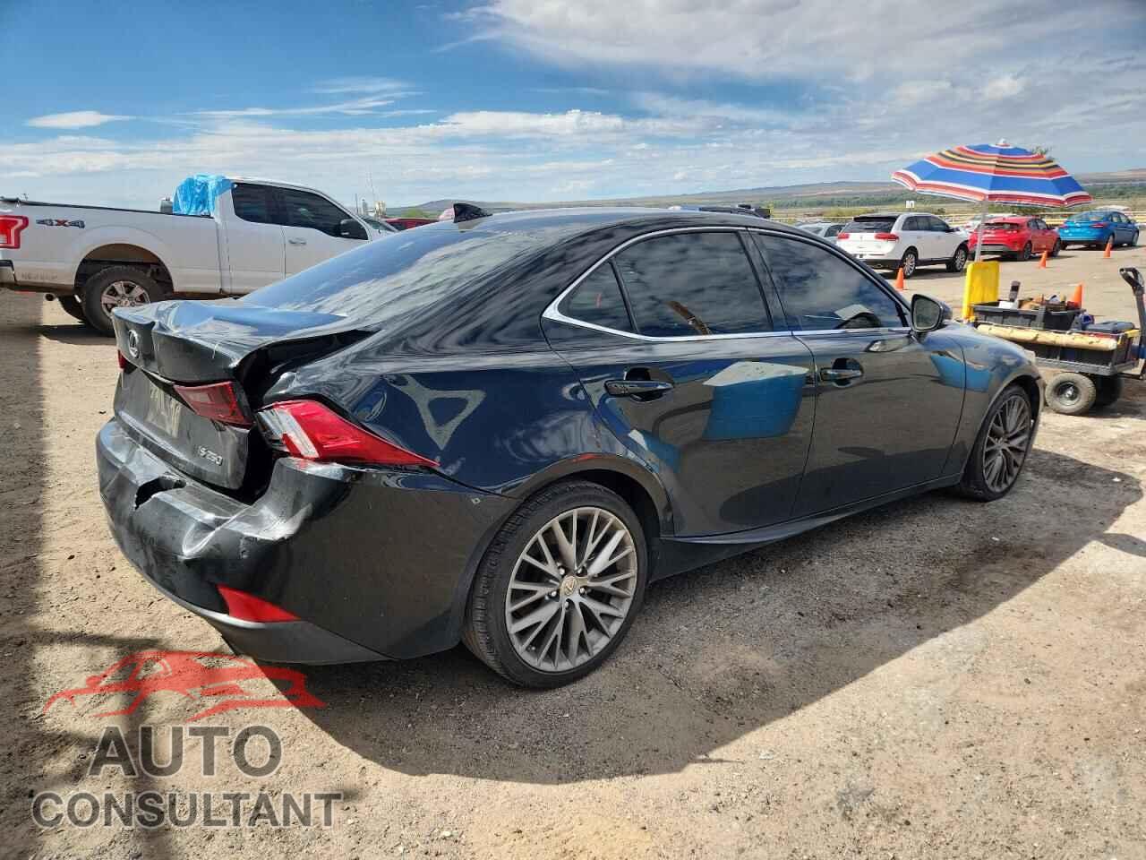 LEXUS IS 2015 - JTHBF1D20F5080855