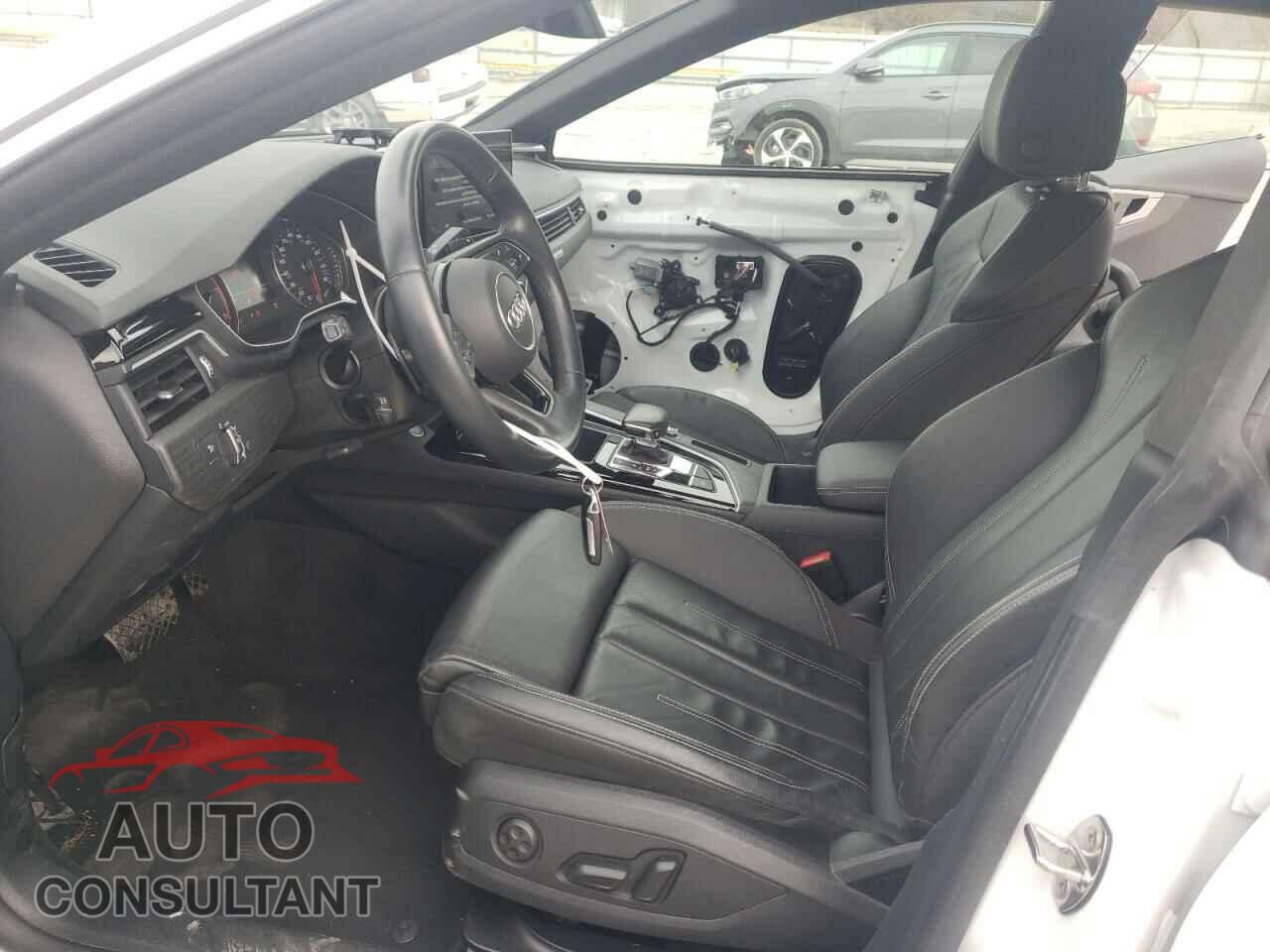 AUDI A5 2021 - WAUDACF53MA044767