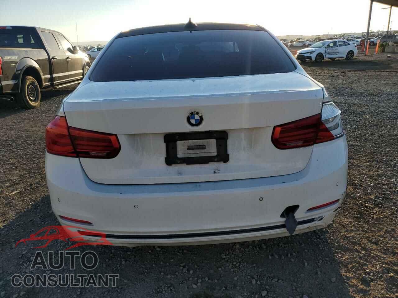 BMW 3 SERIES 2016 - WBA8E9G5XGNU30574