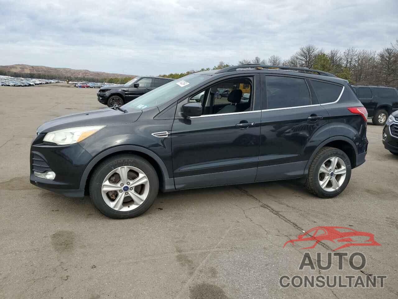 FORD ESCAPE 2015 - 1FMCU9G9XFUC72384