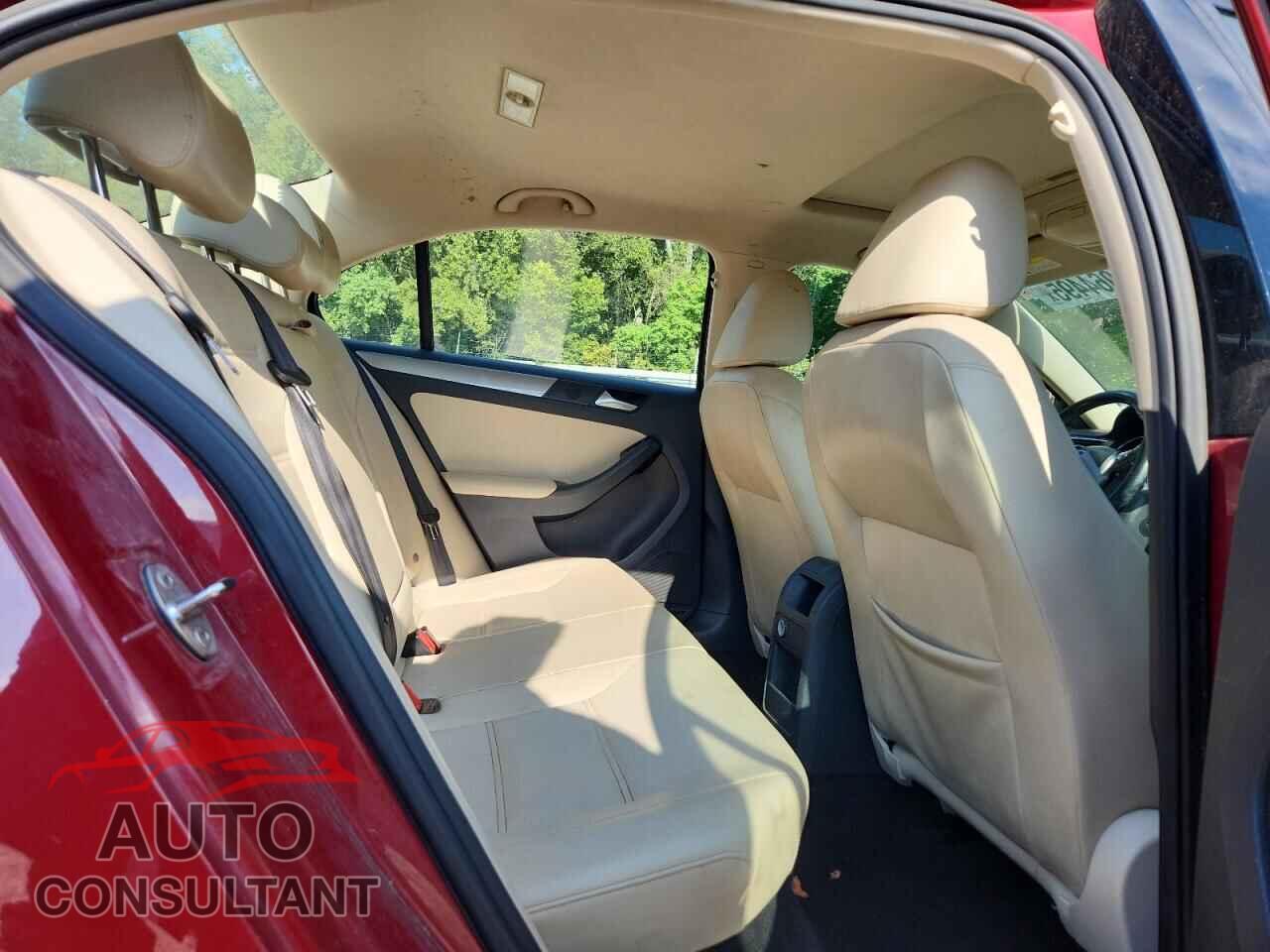 VOLKSWAGEN JETTA 2017 - 3VWDB7AJ6HM368975