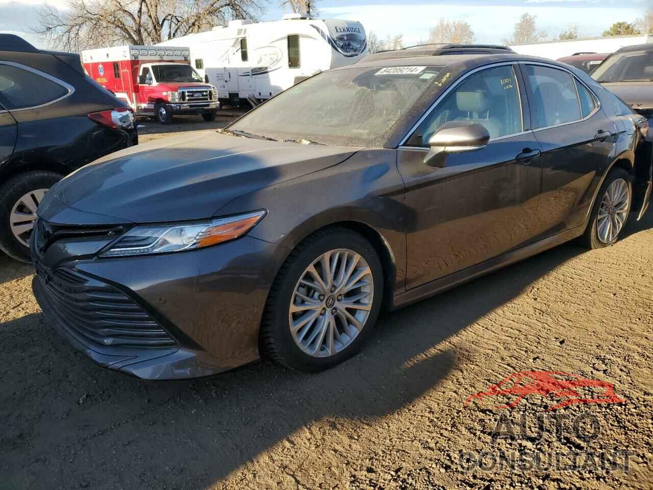 TOYOTA CAMRY 2019 - 4T1B11HK5KU162229