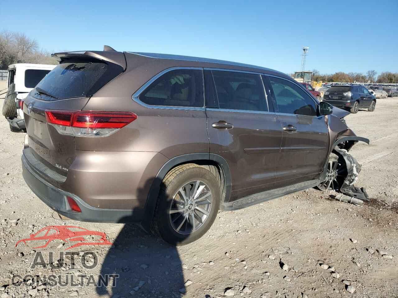 TOYOTA HIGHLANDER 2017 - 5TDJZRFH0HS439705
