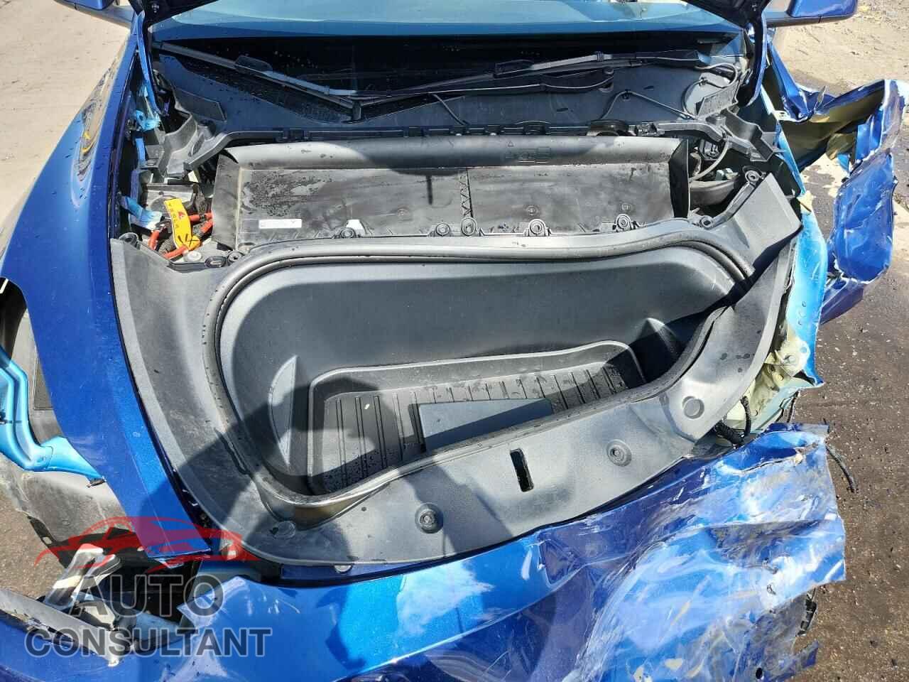 TESLA MODEL Y 2022 - 7SAYGDEE2NF371277