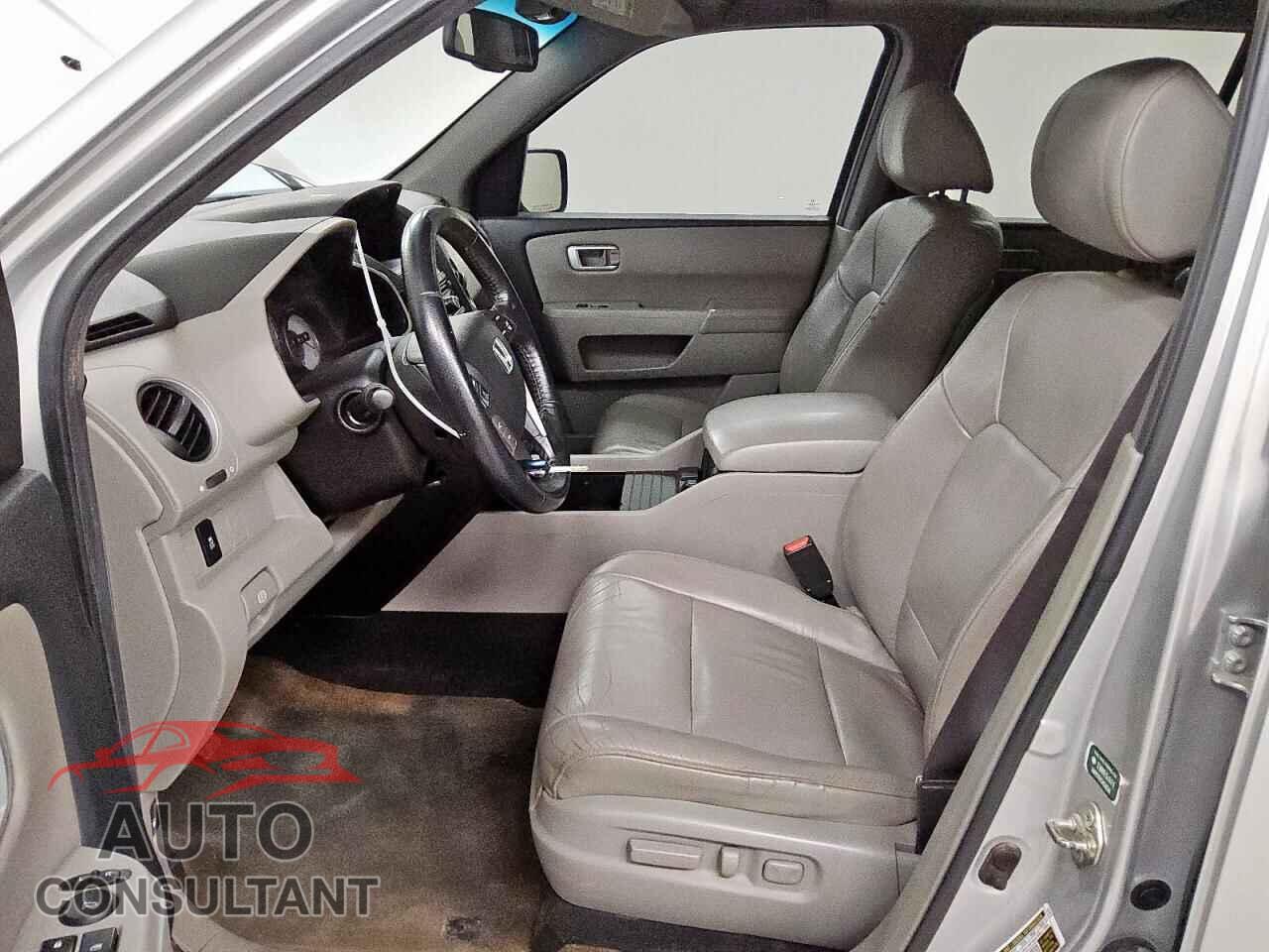 HONDA PILOT 2013 - 5FNYF3H55DB018133