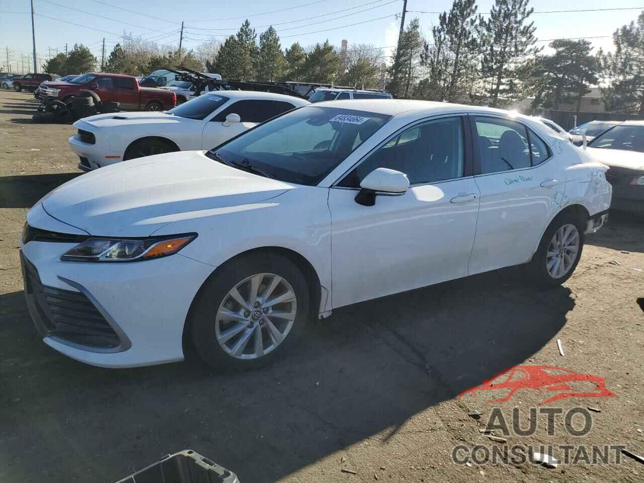 TOYOTA CAMRY 2022 - 4T1C11BK7NU071870