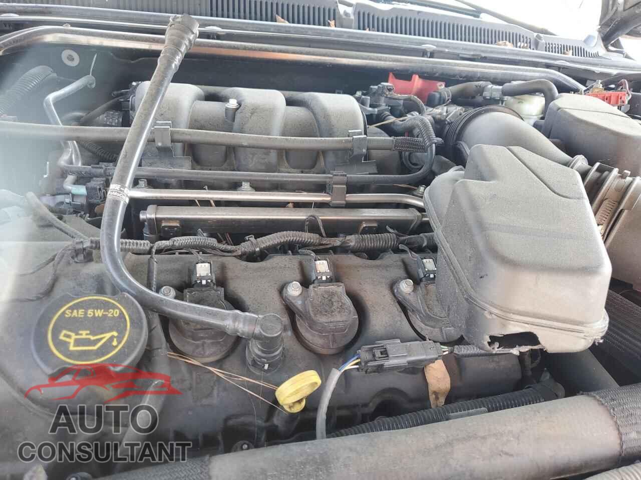 FORD TAURUS 2017 - 1FAHP2E82HG136910