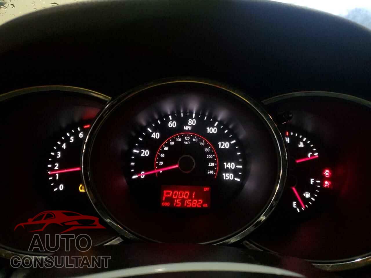 KIA SORENTO 2011 - 5XYKUDA10BG022685