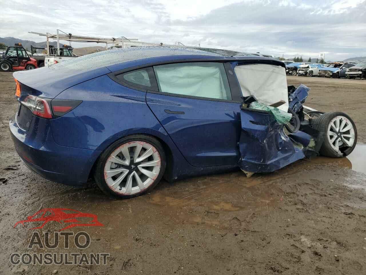 TESLA MODEL 3 2022 - 5YJ3E1EA9NF144337