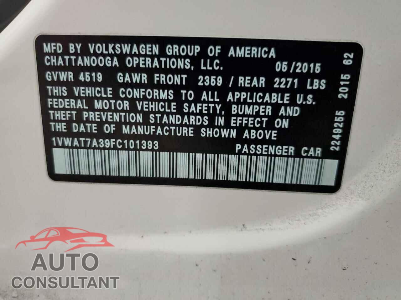 VOLKSWAGEN PASSAT 2015 - 1VWAT7A39FC101393