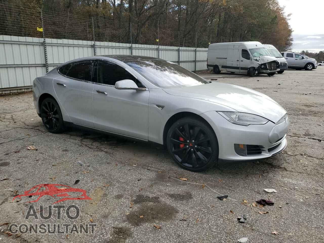 TESLA MODEL S 2013 - 5YJSA1CG1DFP16594
