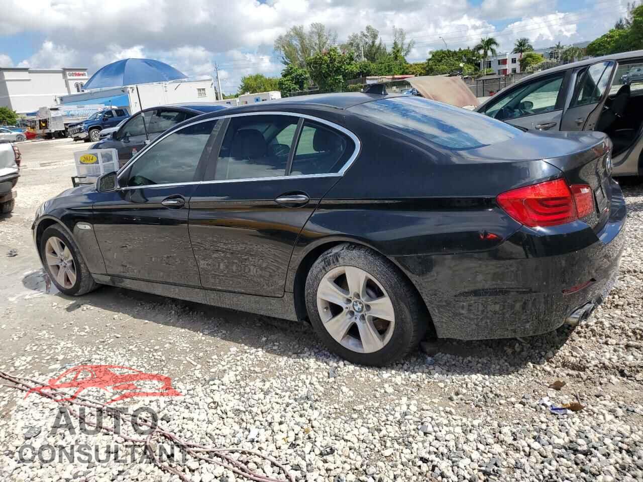BMW 5 SERIES 2011 - WBAFR1C50BC743673