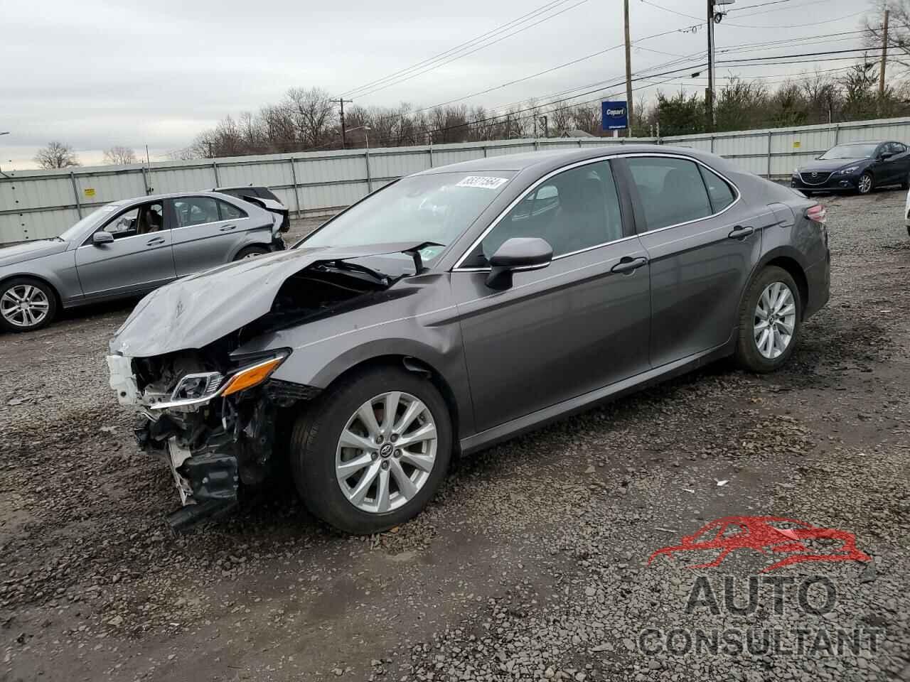 TOYOTA CAMRY 2018 - 4T1B11HK3JU606030