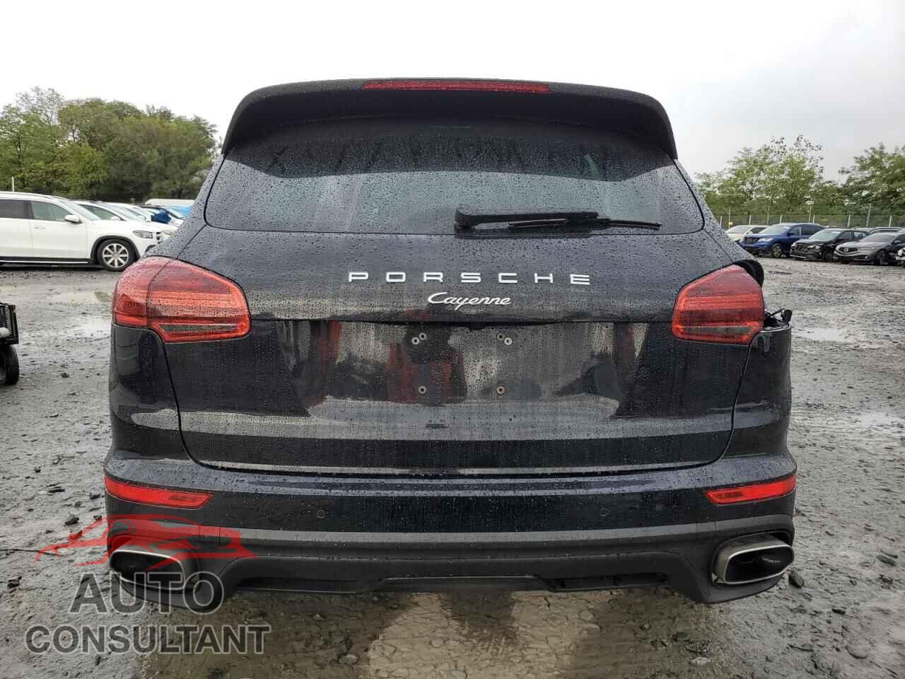 PORSCHE CAYENNE 2018 - WP1AA2A21JKA06326