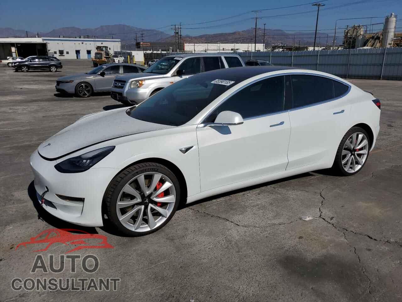 TESLA MODEL 3 2018 - 5YJ3E1EB7JF084271