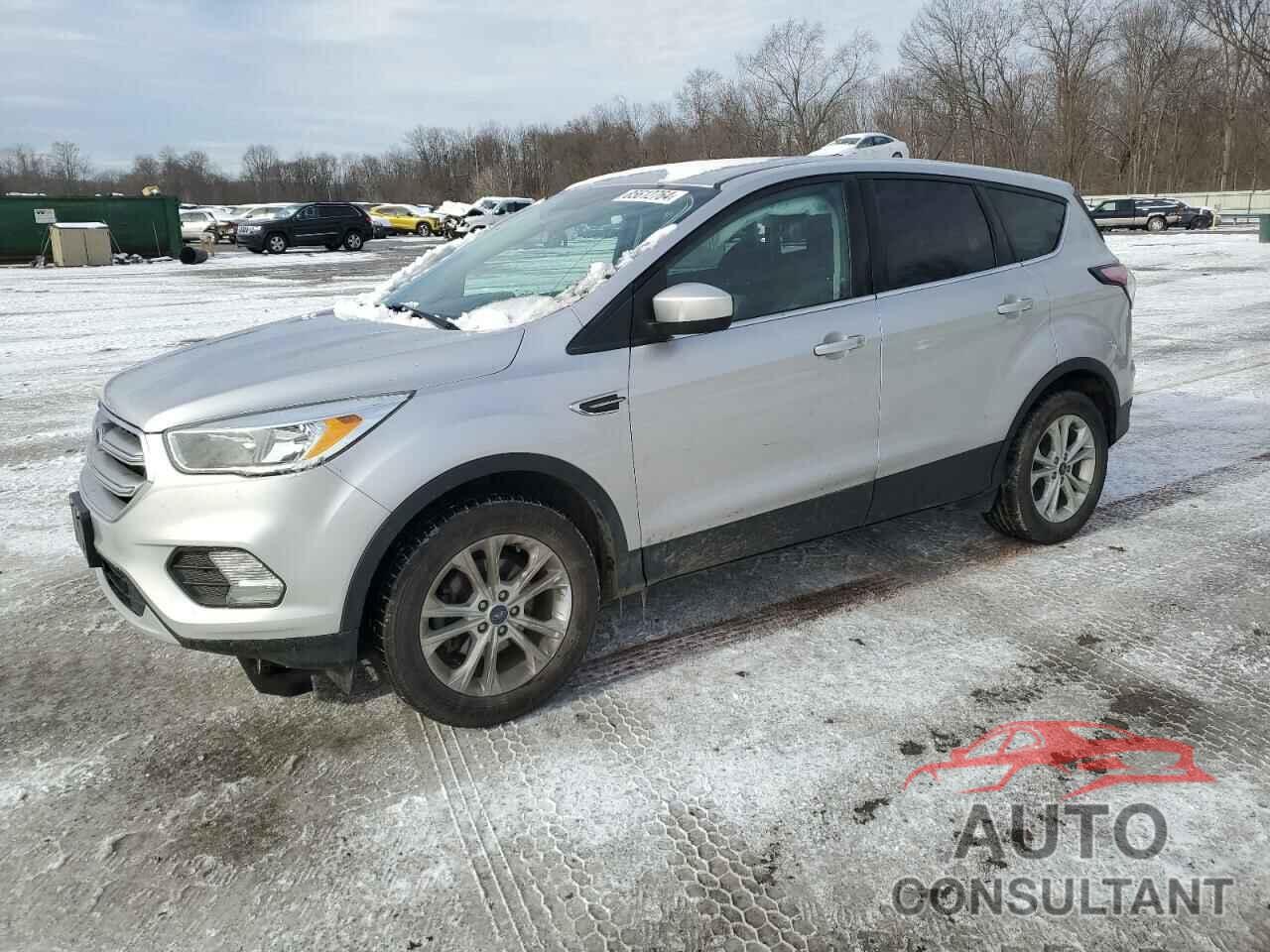 FORD ESCAPE 2017 - 1FMCU0GD7HUC21735