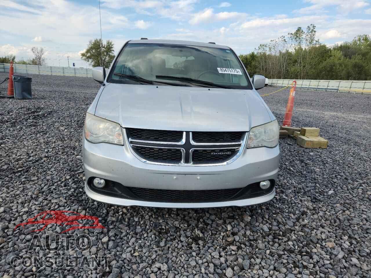 DODGE CARAVAN 2011 - 2D4RN5DG7BR693335