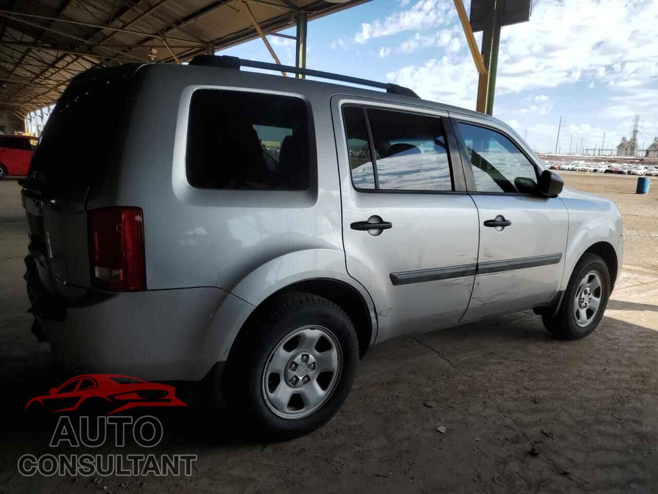 HONDA PILOT 2015 - 5FNYF3H28FB001951