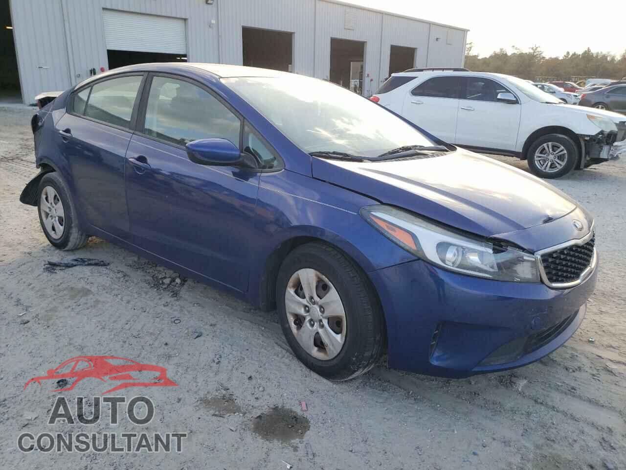 KIA FORTE 2018 - 3KPFK4A74JE210049