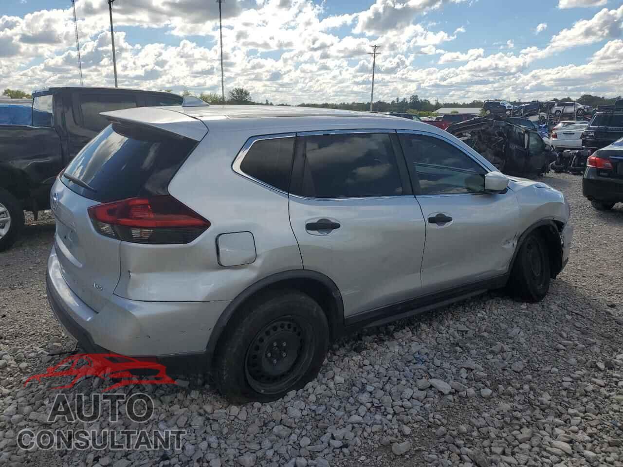 NISSAN ROGUE 2018 - KNMAT2MV9JP583867