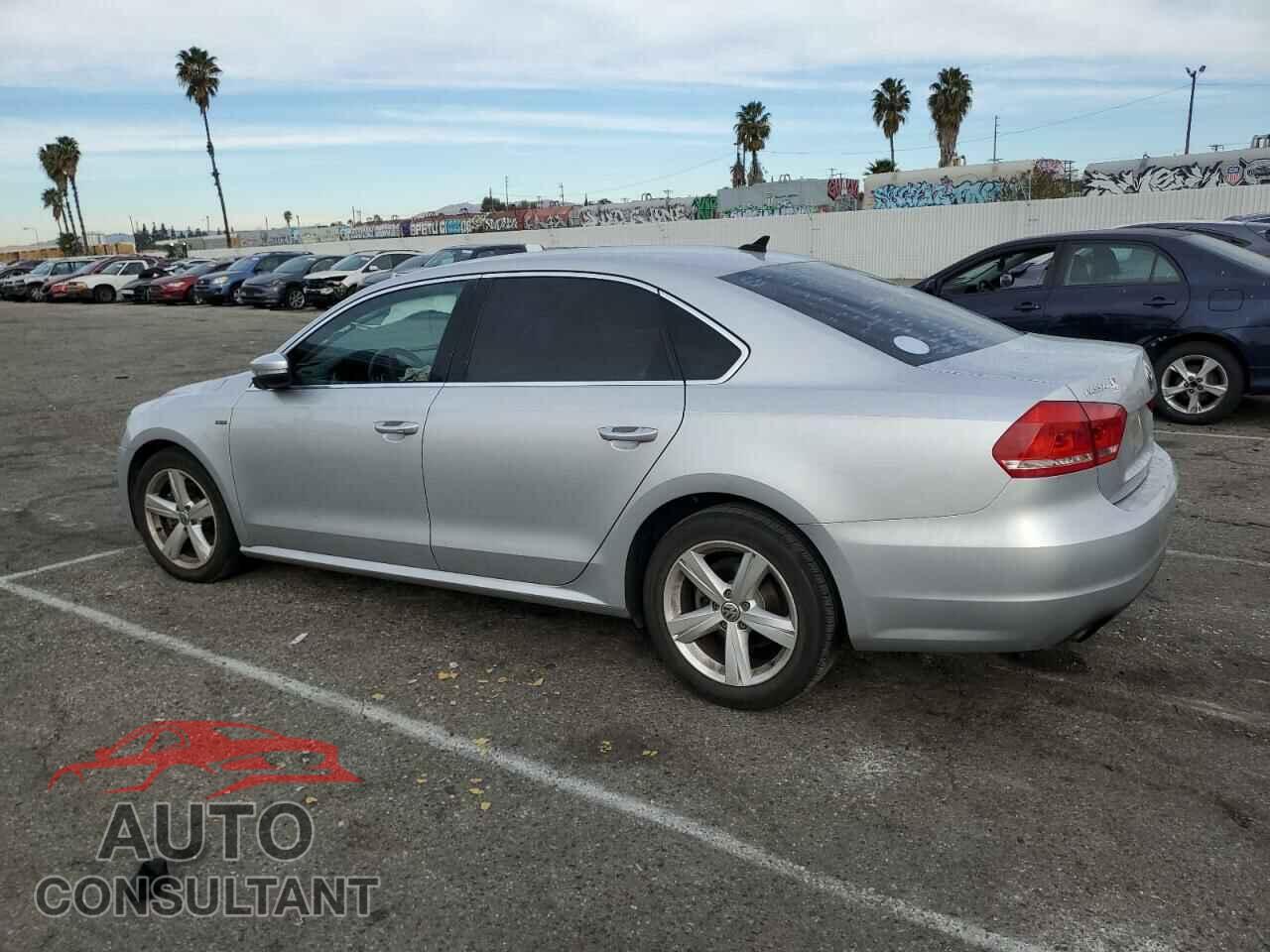 VOLKSWAGEN PASSAT 2015 - 1VWAT7A39FC121465