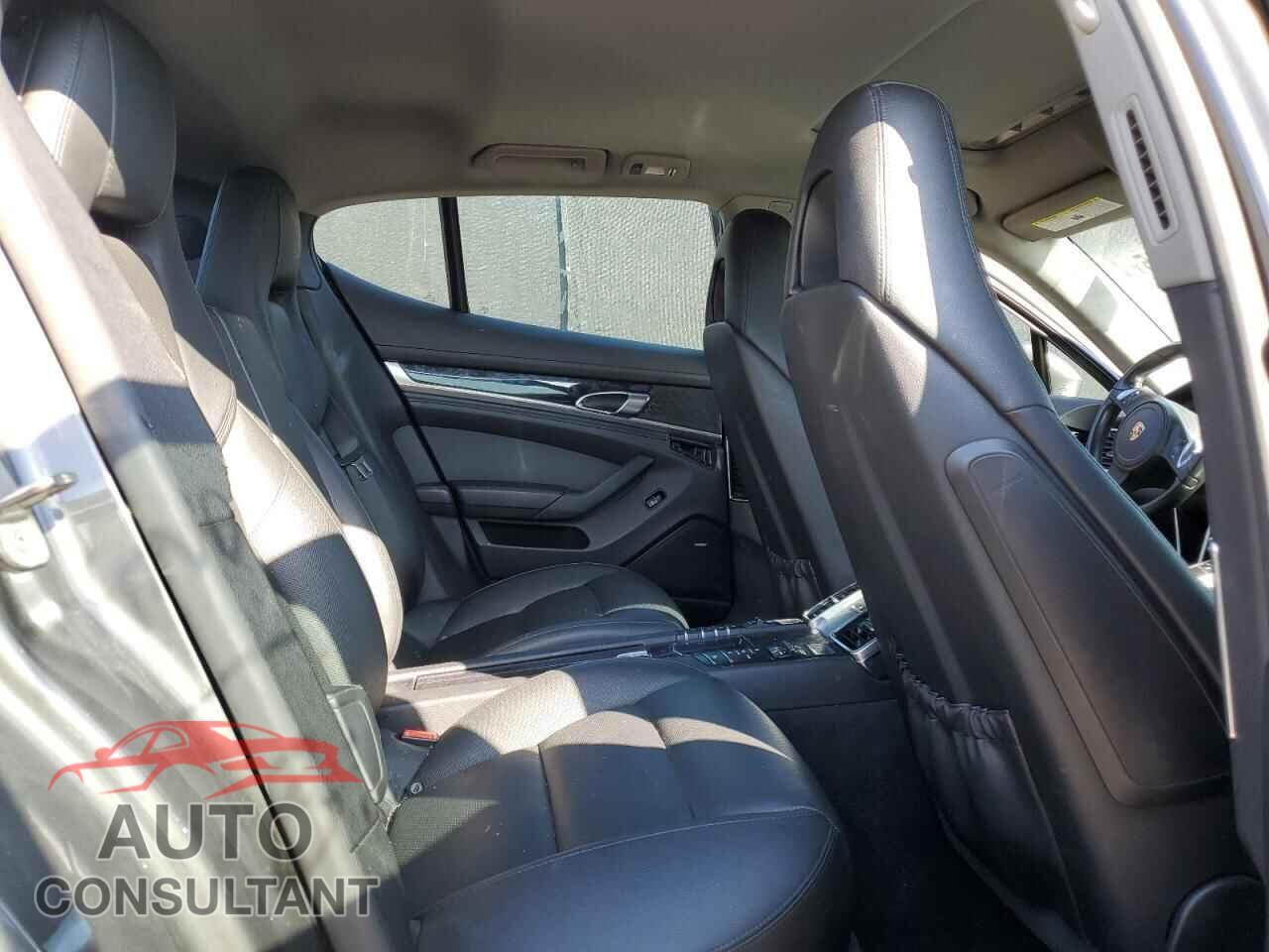 PORSCHE PANAMERA 2014 - WP0AA2A74EL011436