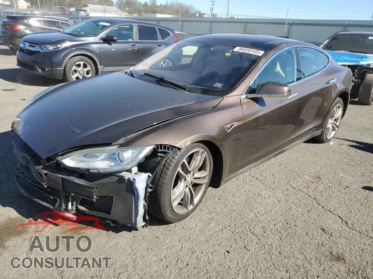 TESLA MODEL S 2013 - 5YJSA1CN1DFP05982