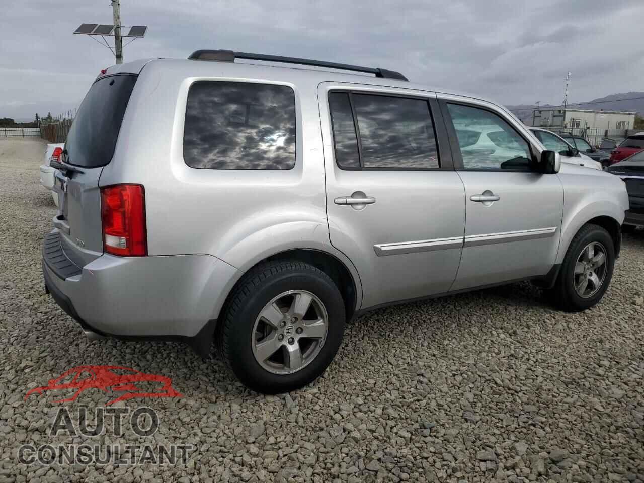 HONDA PILOT 2011 - 5FNYF4H71BB079287