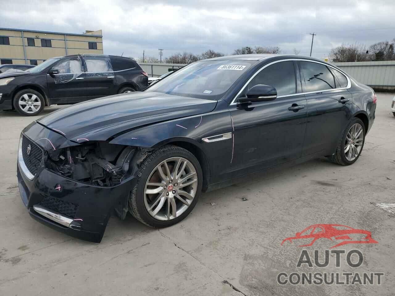 JAGUAR XF 2017 - SAJBE4BV6HCY30939