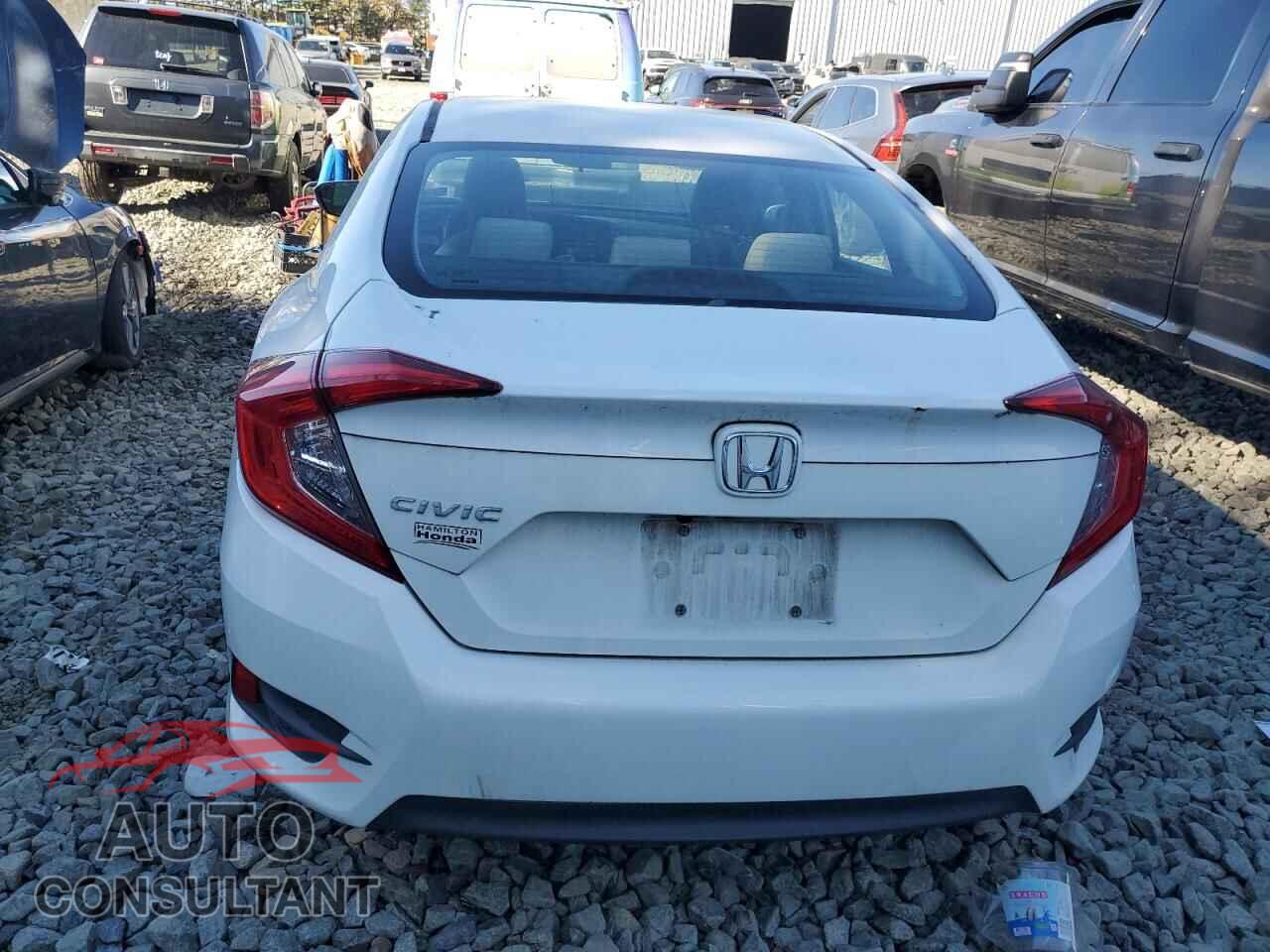 HONDA CIVIC 2018 - 2HGFC2F53JH586644