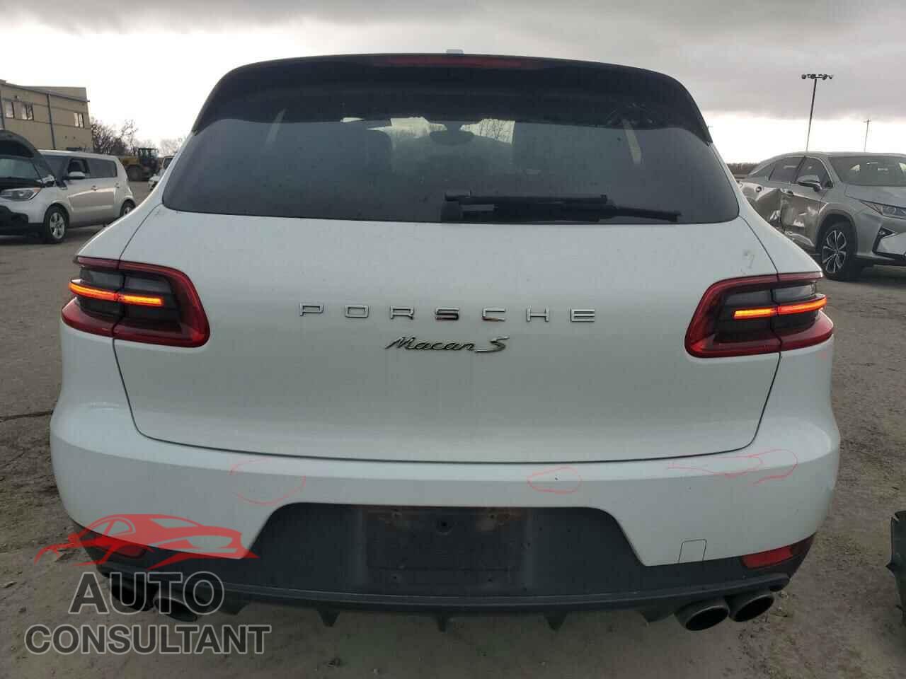 PORSCHE MACAN 2015 - WP1AB2A5XFLB44181