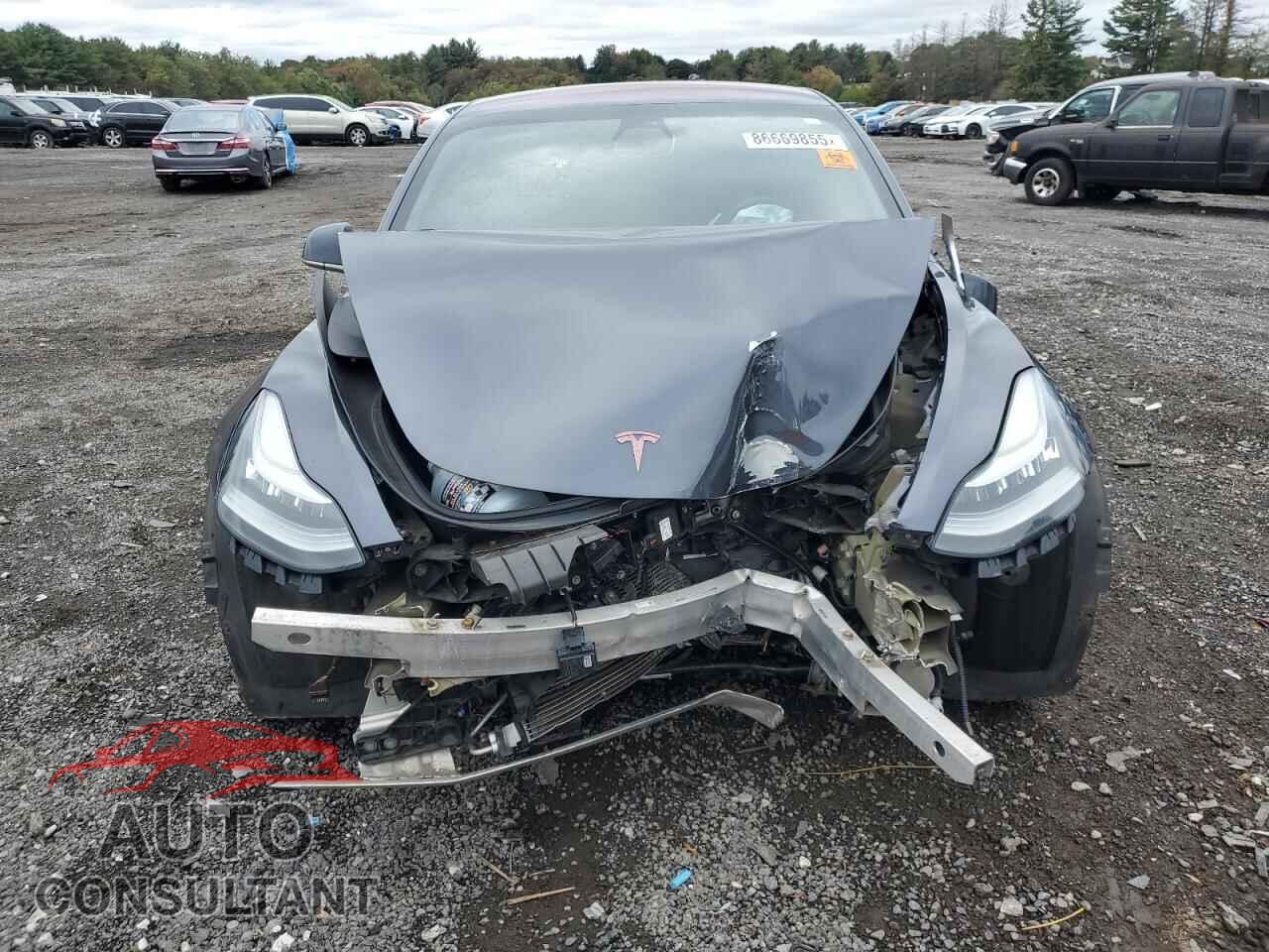 TESLA MODEL 3 2018 - 5YJ3E1EA0JF026820