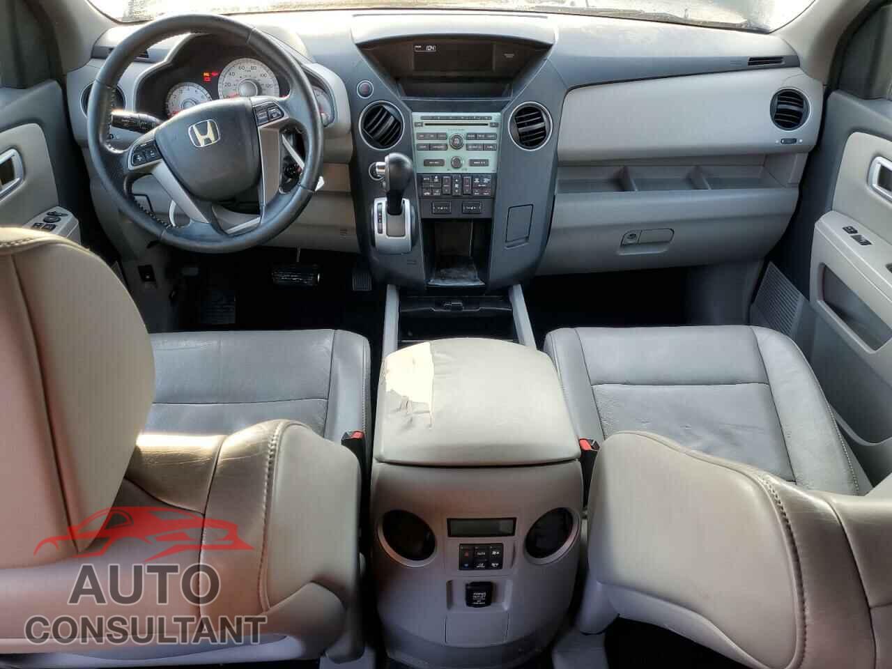 HONDA PILOT 2011 - 5FNYF4H55BB024999