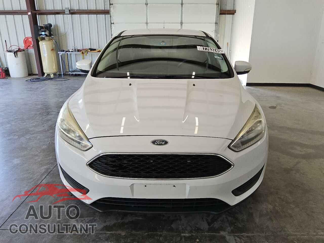 FORD FOCUS 2016 - 1FADP3K28GL325507